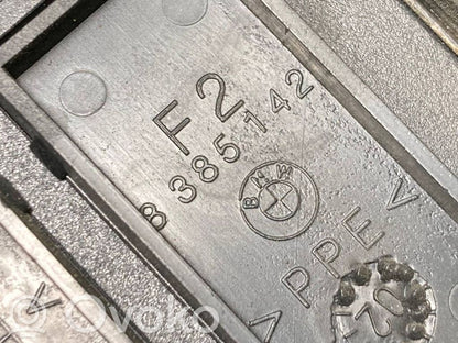 Aizmugurējā gaisa - ventilācijas reste