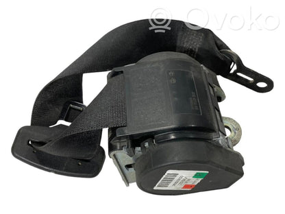 Задний ремень безопасности