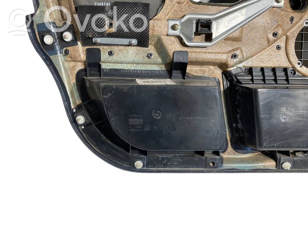 Priekšējo durvju apdare