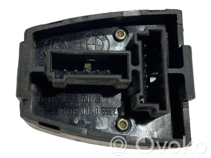 Side mirror switch