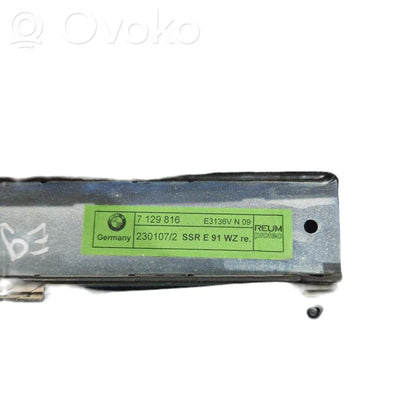 Mehānisks aizmugurējā loga aizkars