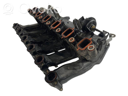 Впускной коллектор