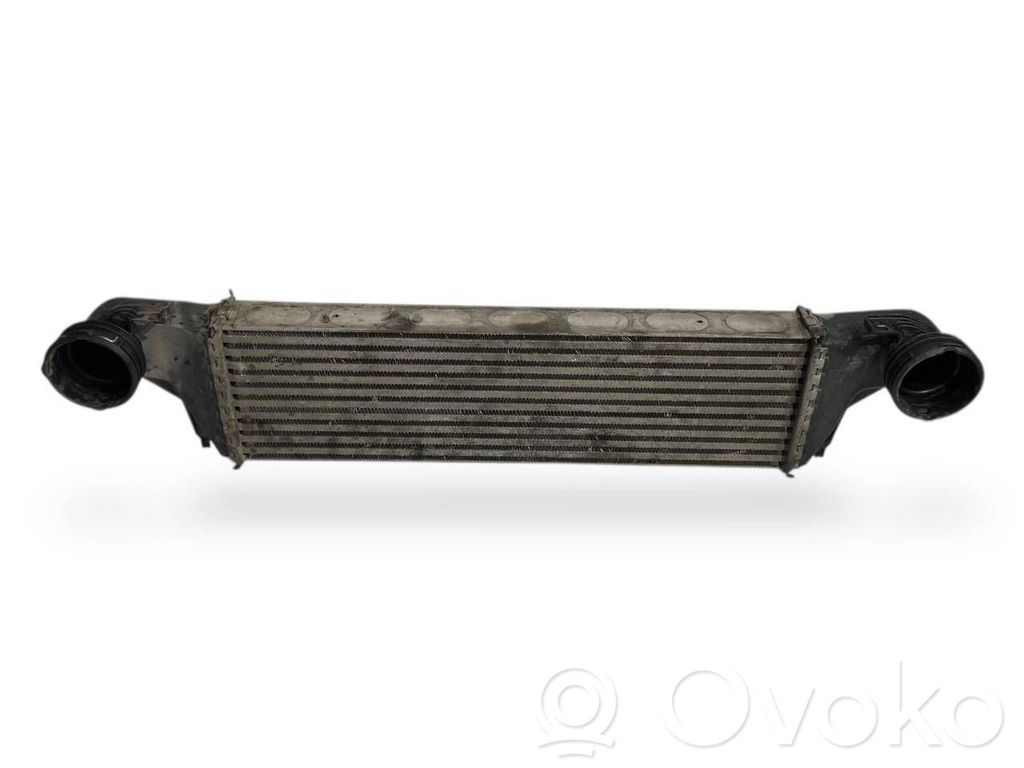 Starpdzesētāja radiators