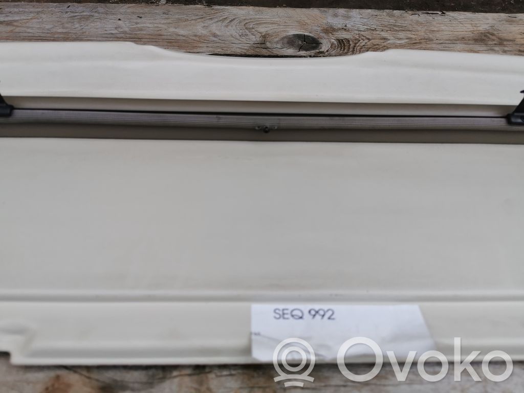 Mehānisks aizmugurējā loga aizkars