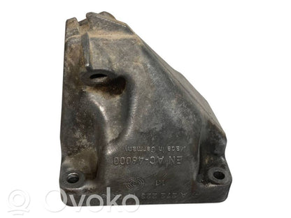 Engine mounting bracket