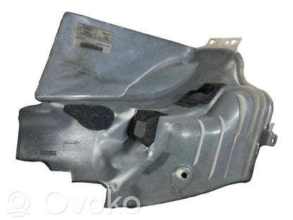 Bagāžnieka sānu apakšējās apdares panelis