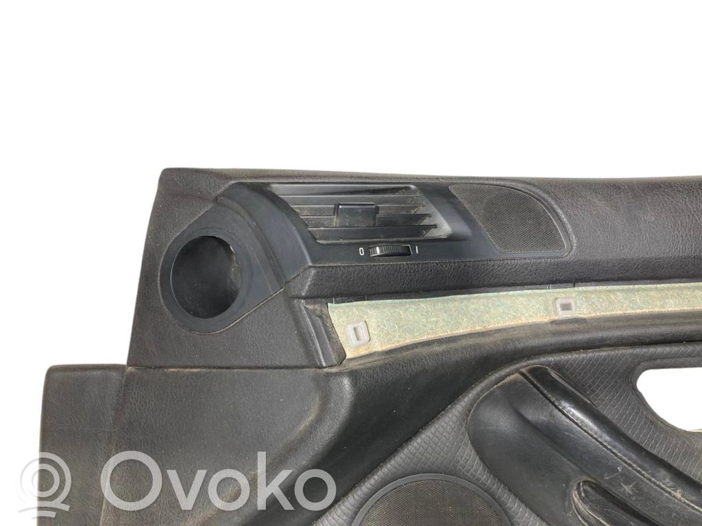 Priekšējo durvju apdare