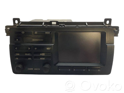 Radio / CD/DVD atskaņotājs / navigācija