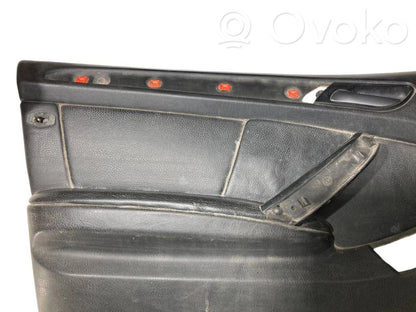 Priekšējo durvju apdare