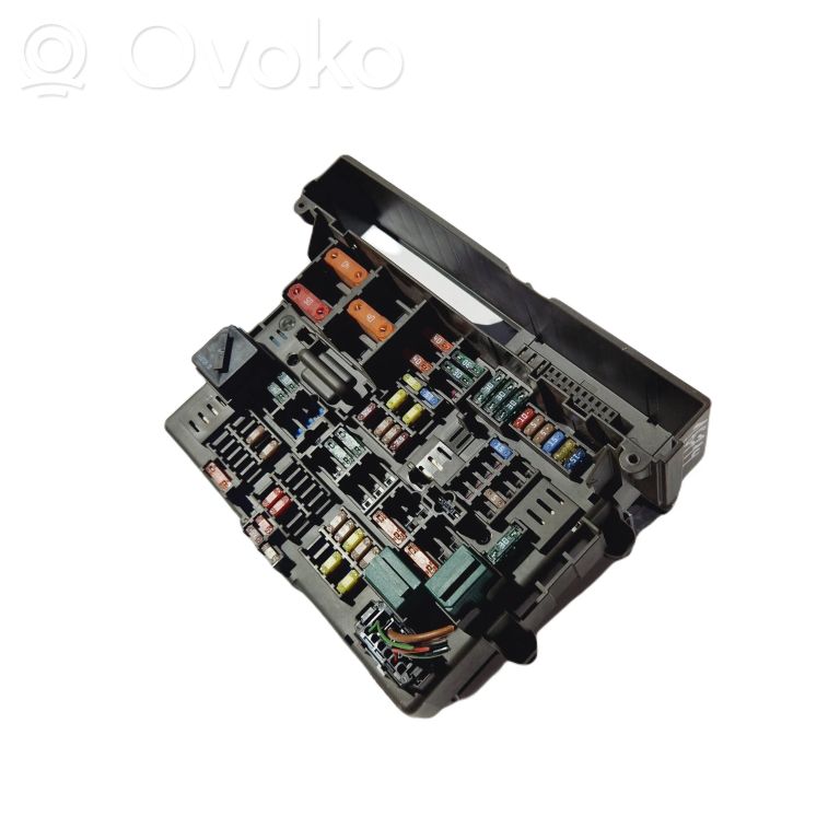 Блок предохранителей (комплект)