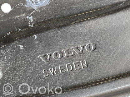 Aizmugurējās durvis