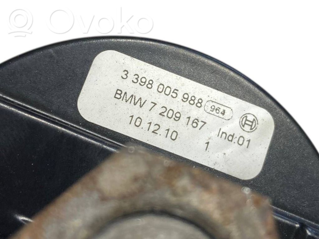 Aizmugurējā stikla tīrītāja mehānisms