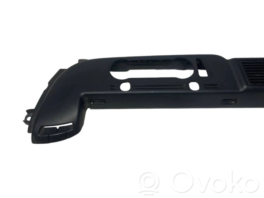 Cita veida bagāžnieka dekoratīvās apdares detaļa