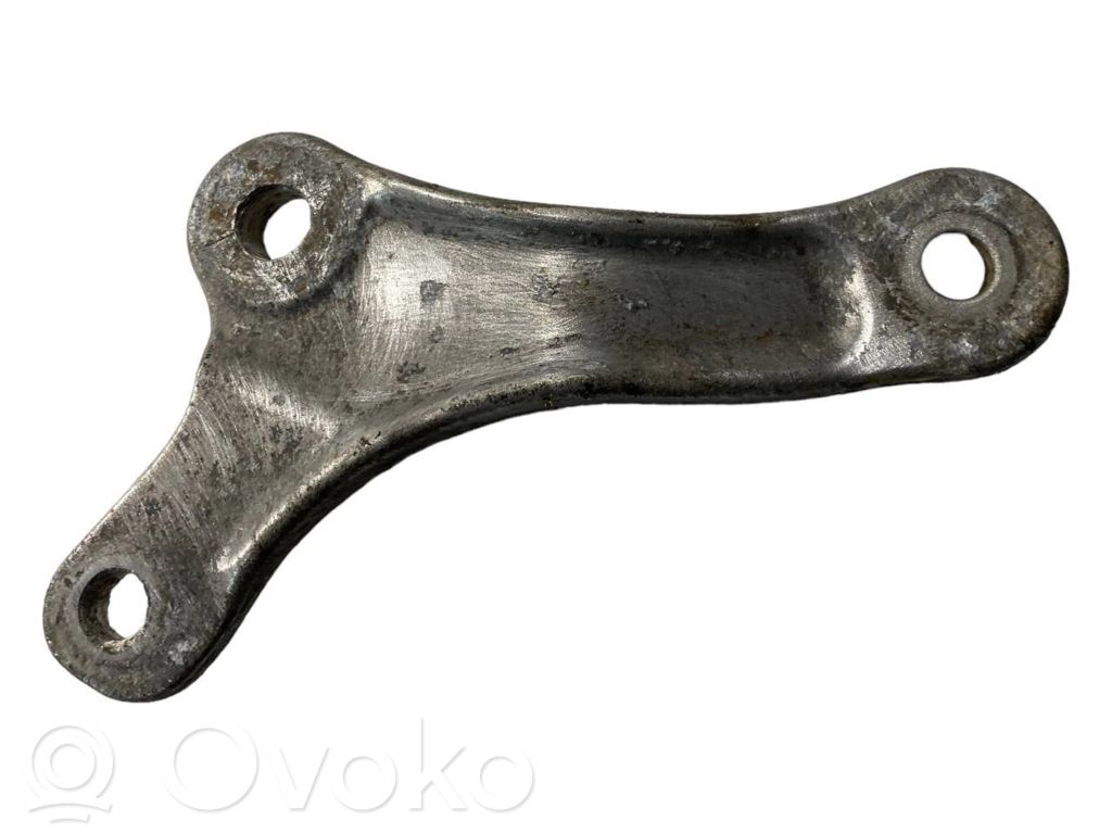 Stabilizatora stiprinājums (priekšā)