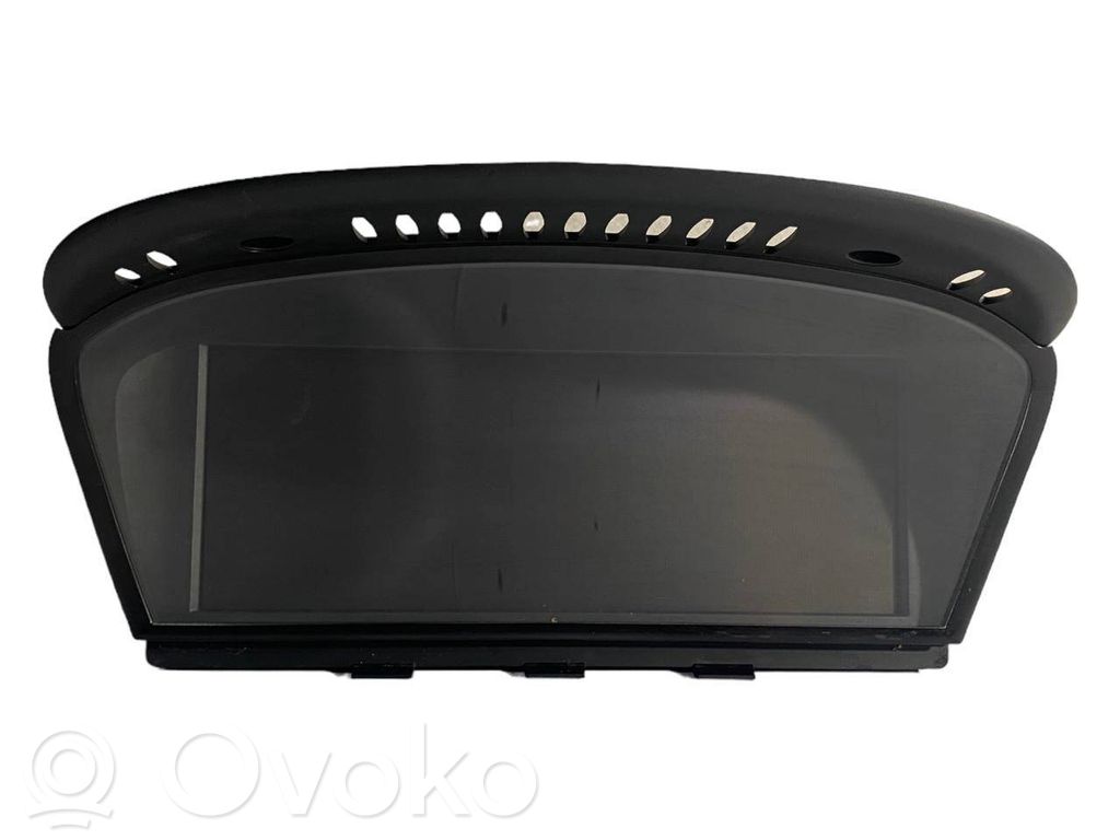 Ekrāns / displejs / mazais ekrāns