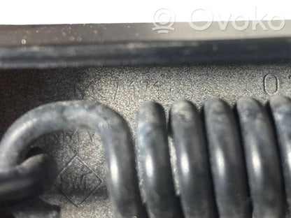 Windshield wiper arm