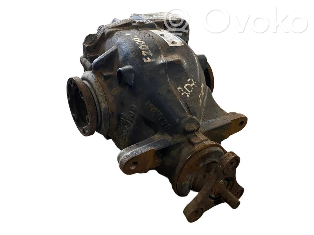 Aizmugurējais reduktors