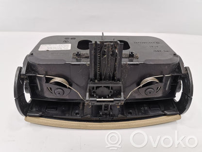 Glāžu turētājs (priekšā)