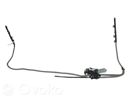 Aizmugurējā pārsega pievilcējs