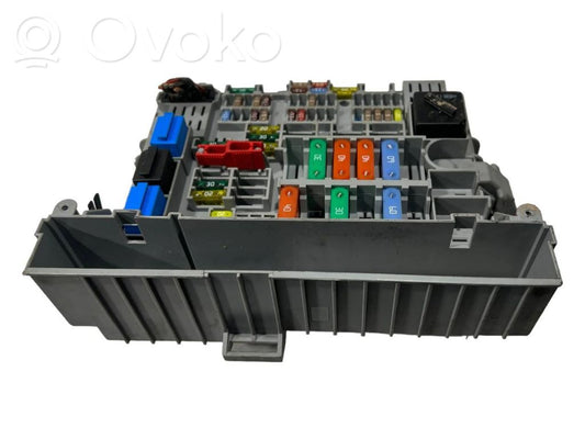 Fuse block