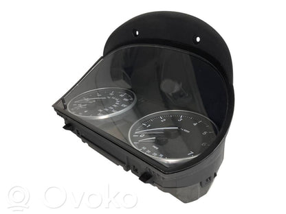 Spidometrs (instrumentu panelī)