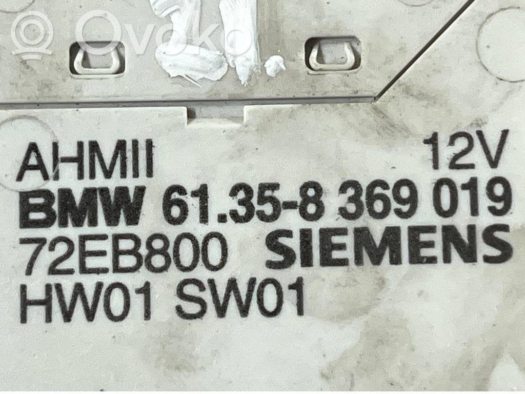 Piekabes āķa vadības bloks