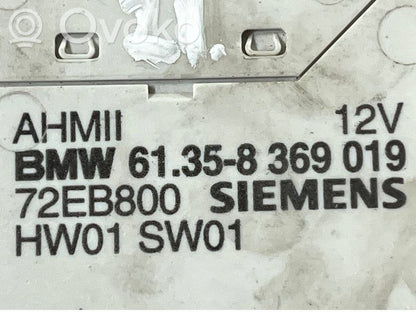 Piekabes āķa vadības bloks