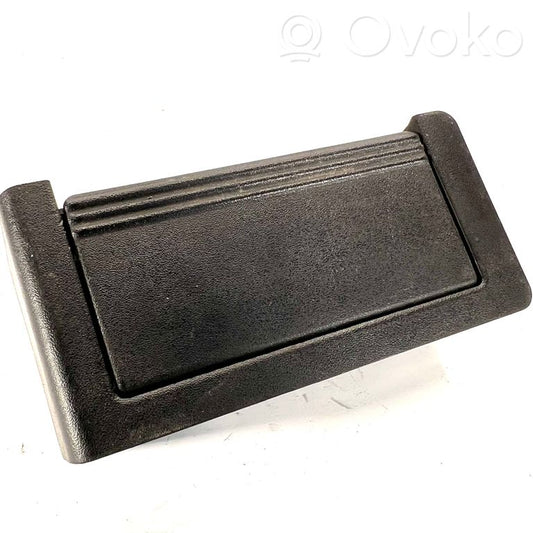 Pelnutrauks (priekšā)