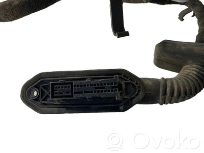 Priekšējo durvju vadu instalācija