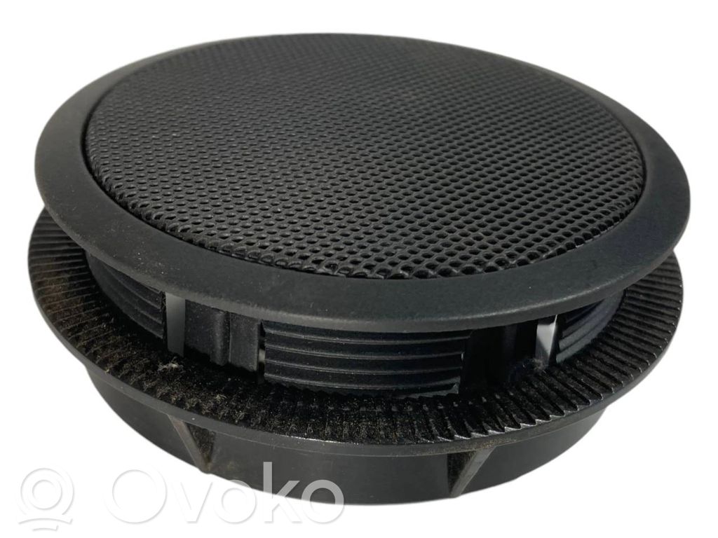 Skaļrunis priekšējā panelī