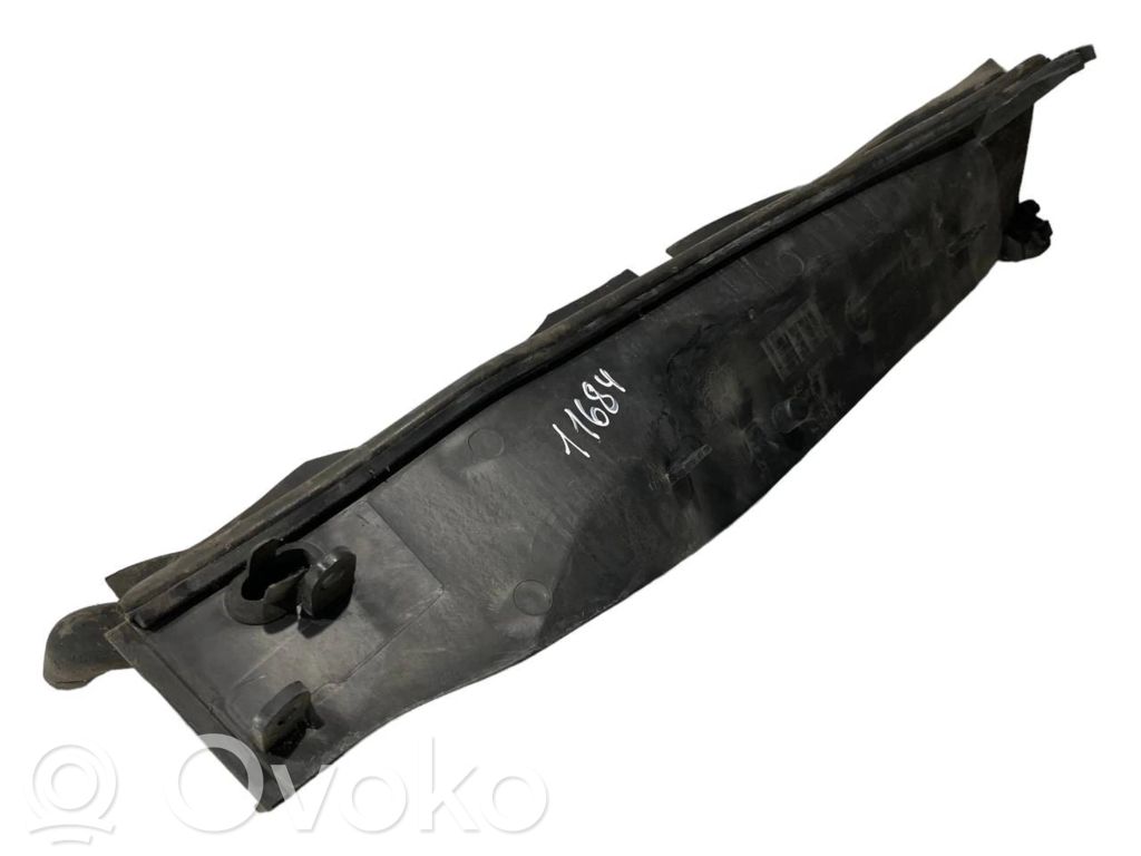 Cita veida dzinēja nodalījuma detaļa