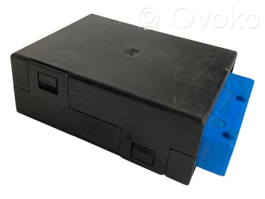 Window wiper relay