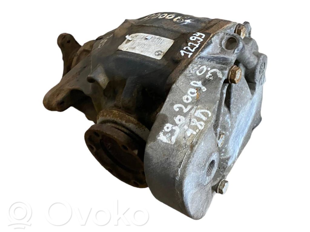 Aizmugurējais reduktors