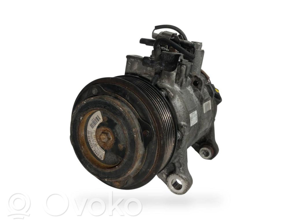 Air conditioner compressor (pump)