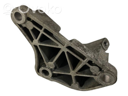 Gaisa kondicionēšanas kompresora stiprinājums