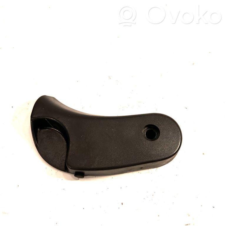 Ручка открывания капота двигателя