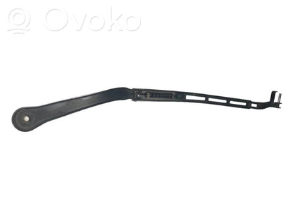 Windshield wiper arm