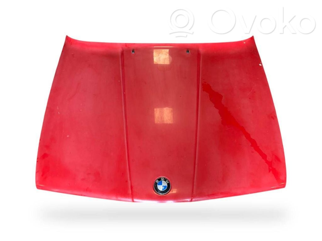 Dzinēja pārsegs (vāks)