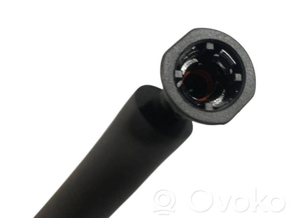 Degvielas caurulīte (-es)