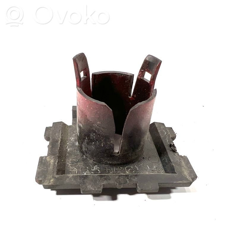 Датчик(и) системы помощи при парковке сзади (PDC)