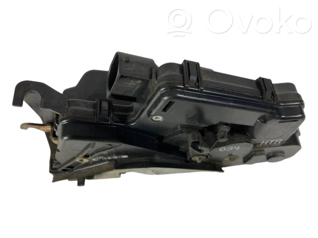 Aizmugurē slēdzene