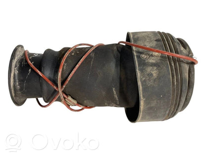 Aizmugurē gaisa spilvens