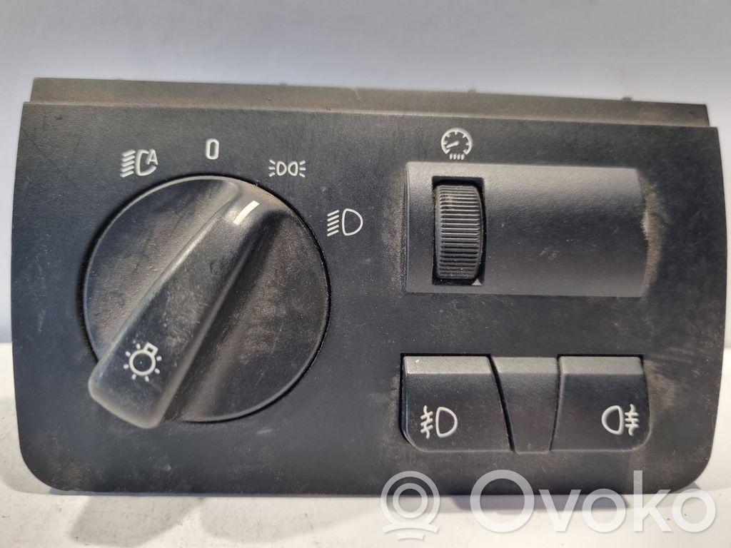 Headlight switch