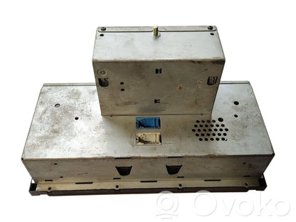 Radio / CD/DVD atskaņotājs / navigācija