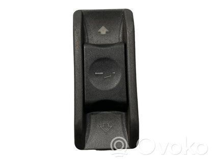 Jumta lūkas slēdzis