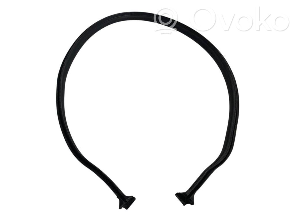 Резиновая накладка (на дверь багажника)