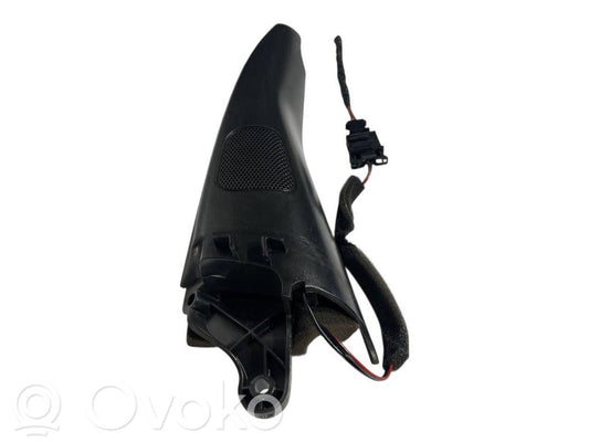 Augsto frekvenču skaļrunis (-i) priekšējās durvīs