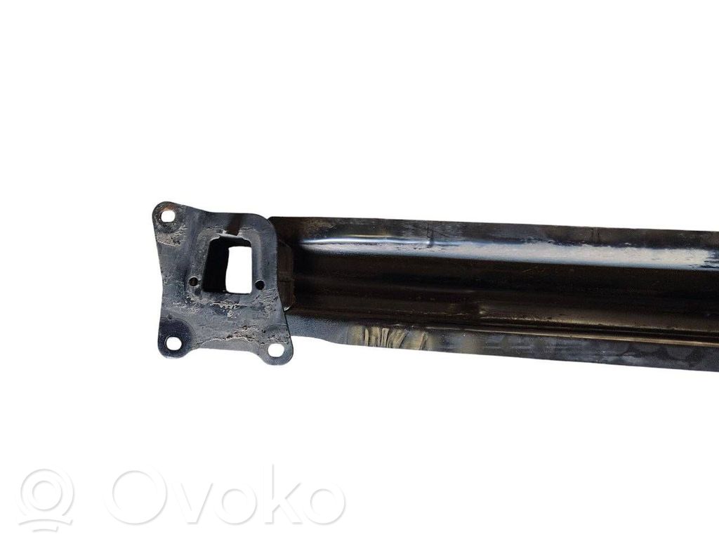 Aizmugurē bampera balka