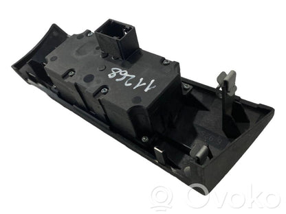 Headlight switch