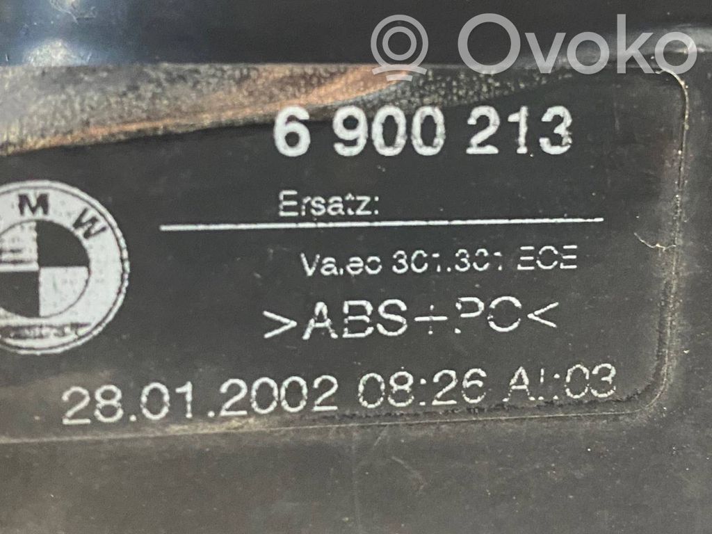 Aizmugurējais lukturis virsbūvē